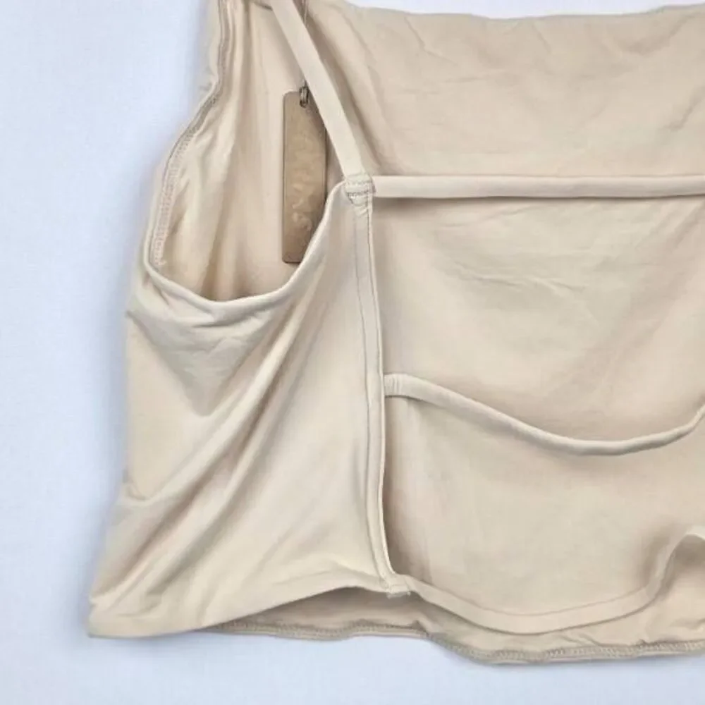SKIMS CAMI TOP NWT - Picture 6 of 9